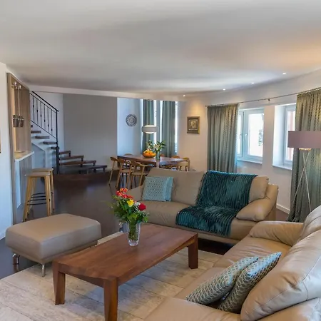 Apartment Penthouse Linnet